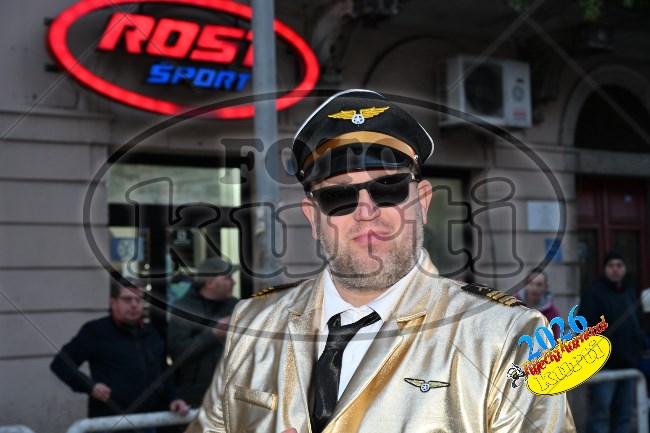 078 K.G. Povero keko 40 - FotoKurti